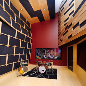 2 Hard Studios